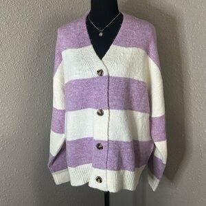 NWOT‎ Wynter Button Up Cardigan in Lilac/White Stripes
